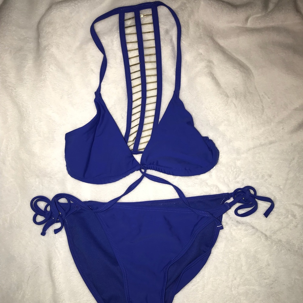 🌊tie front gold detailed ladder back set🌟
